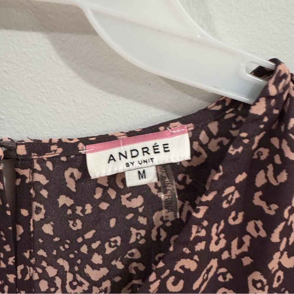 Andree By Unit  Leopard Print Tiered Shift Dress Size Medium - Picture 4 of 7